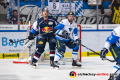 Frank Mauer (EHC Red Bull Muenchen) und Colton Jobke (ERC Ingolstadt Panther) vor dem Tor von Timo Pielmeier (Torwart, ERC Ingolstadt Panther) in der Hauptrundenbegegnung der Deutschen Eishockey Liga zwischen dem EHC Red Bull München und den Ingolstadt Panthern am 24.02.2019.