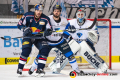 Benedikt Kohl (ERC Ingolstadt Panther) und Timo Pielmeier (Torwart, ERC Ingolstadt Panther) verteidigen gegen Yasin Ehliz (EHC Red Bull Muenchen) in der Hauptrundenbegegnung der Deutschen Eishockey Liga zwischen dem EHC Red Bull München und den Ingolstadt Panthern am 24.02.2019.