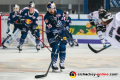Yannic Seidenberg (EHC Red Bull Muenchen) in Erwartung eines Pucks in der Hauptrundenbegegnung der Deutschen Eishockey Liga zwischen dem EHC Red Bull München und den Kölner Haien am 25.10.2019.