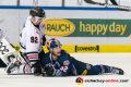 Kevin Gagne (Koelner Haie) und Patrick Hager (EHC Red Bull Muenchen) in der Hauptrundenbegegnung der Deutschen Eishockey Liga zwischen dem EHC Red Bull München und den Kölner Haien am 25.10.2019.