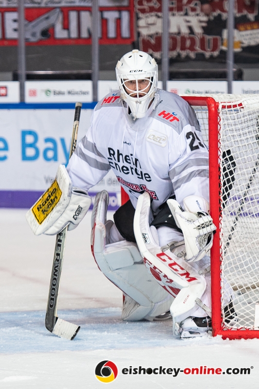 Gustaf Wesslau (Torwart, Koelner Haie) in der Hauptrundenbegegnung der Deutschen Eishockey Liga zwischen dem EHC Red Bull München und den Kölner Haien am 30.09.2018.