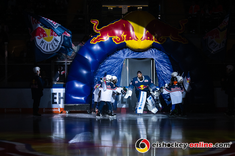 Kevin Reich (Torwart, EHC Red Bull Muenchen) beim Einaluf zum Spiel Red Bull Muenchen gegen die Krefeld Pinguine am 20.10.2019.Foto: Heike Feiner/Eibner Pressefoto