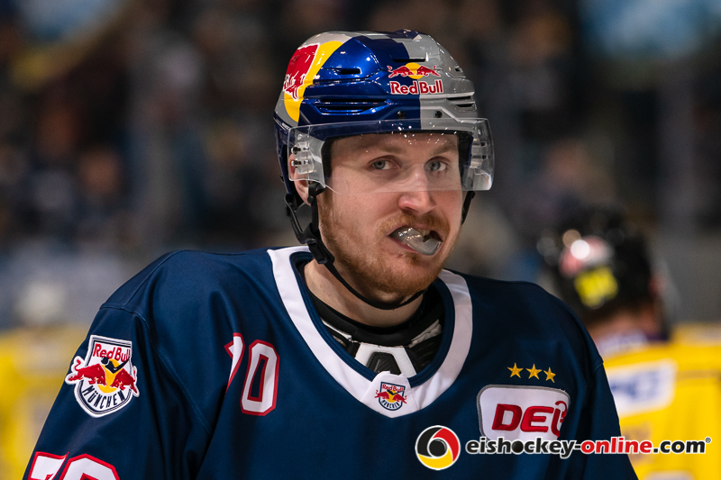 Maximilian Daubner (EHC Red Bull Muenchen) in der Hauptrundenbegegnung der Deutschen Eishockey Liga zwischen dem EHC Red Bull München und den Krefeld Pinguinen am 30.12.2019.