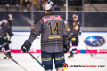 Justin Shugg (EHC Red Bull Muenchen) beim Warmup mit den Aufwaermtrikots "IT'S ON" in der Hauptrundenbegegnung der Deutschen Eishockey Liga zwischen dem EHC Red Bull München und den Thomas Sabo Ice Tigers am 15.02.2019.