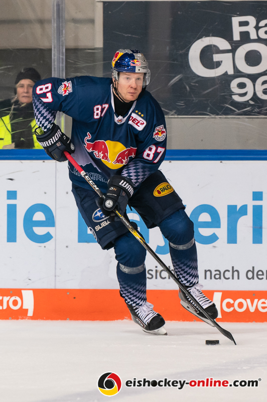 Philip Gogulla (EHC Red Bull Muenchen) in der Hauptrundenbegegnung der Deutschen Eishockey Liga zwischen dem EHC Red Bull München und den Thomas Sabo Ice Tigers am 15.11.2019.