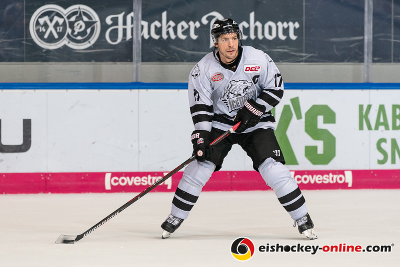 Patrick Reimer (Thomas Sabo Ice Tigers) in der Hauptrundenbegegnung der Deutschen Eishockey Liga zwischen dem EHC Red Bull München und den Thomas Sabo Ice Tigers am 15.11.2019.