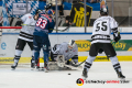 Brett Festerling (Thomas Sabo Ice Tigers), Niklas Treutle (Torwart, Thomas Sabo Ice Tigers) und Chris Summers (Thomas Sabo Ice Tigers) verteidigen gegen Maximilian Kastner (EHC Red Bull Muenchen) in der Hauptrundenbegegnung der Deutschen Eishockey Liga zwischen dem EHC Red Bull München und den Thomas Sabo Ice Tigers am 15.11.2019.