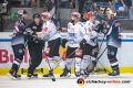 Meinungsverschiedenheiten zwischen Maximilian Daubner (EHC Red Bull Muenchen) und Jason Jaffray (EHC Red Bull Muenchen) sowie Anthony Rech (Schwenninger Wild Wings), Dominik Bittner (Schwenninger Wild Wings) und Simon Danner (Schwenninger Wild Wings) in der Hauptrundenbegegnung der Deutschen Eishockey Liga zwischen dem EHC Red Bull München und den Schwenninger Wild Wings am 18.10.2018.