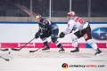 Tobias Eder (EHC Red Bull Muenchen) verfolgt von Julian Kornelli (Schwenninger Wild Wings) in der Hauptrundenbegegnung der Deutschen Eishockey Liga zwischen dem EHC Red Bull München und den Schwenninger Wild Wings am 18.10.2018.