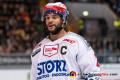 Kapitän Mark Fraser (Schwenninger Wild Wings) in der Hauptrundenbegegnung der Deutschen Eishockey Liga zwischen dem EHC Red Bull München und den Schwenninger Wild Wings am 22.11.2019.