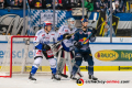 Kyle Sonnenburg (Schwenninger Wild Wings) und Dustin Strahlmeier (Torwart, Schwenninger Wild Wings) gegen Patrick Hager (EHC Red Bull Muenchen) in der Hauptrundenbegegnung der Deutschen Eishockey Liga zwischen dem EHC Red Bull München und den Schwenninger Wild Wings am 22.11.2019.