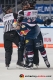 Daryl Boyle (EHC Red Bull Muenchen) geht einer Keilerei aus dem Weg in der Hauptrundenbegegnung der Deutschen Eishockey Liga zwischen dem EHC Red Bull München und den Straubing Tigers am 16.09.2018.