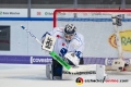 Sebastian Vogl (Torwart, Straubing Tigers) bei der Schussabwehr in der Hauptrundenbegegnung der Deutschen Eishockey Liga zwischen dem EHC Red Bull München und den Straubing Tigers am 16.09.2018.