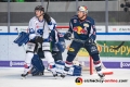 Danny aus den Birken (Torwart, EHC Red Bull Muenchen) undDerek Joslin (EHC Red Bull Muenchen) verteidigen gegen Vladislav Filin (Straubing Tigers) in der Hauptrundenbegegnung der Deutschen Eishockey Liga zwischen dem EHC Red Bull München und den Straubing Tigers am 18.11.2018.