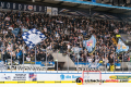Die Münchner Nordkurve bejubelt die erneute Führung zum 3:2 in der Hauptrundenbegegnung der Deutschen Eishockey Liga zwischen dem EHC Red Bull München und den Grizzlys Wolfsburg am 05.01.2020.