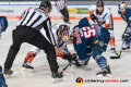 Bully zwischen Garrett Festerling (Grizzlys Wolfsburg) und Patrick Hager (EHC Red Bull Muenchen) in der Hauptrundenbegegnung der Deutschen Eishockey Liga zwischen dem EHC Red Bull München und den Grizzlys Wolfsburg am 11.10.2019.