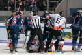 Linesman Andreas Hofer und Linesman Marius Woelzmueller versuchen zwischen Keith Aulie (EHC Red Bull Muenchen) und Nick Jones (Grizzlys Wolfsburg) zu schlichten in der Hauptrundenbegegnung der Deutschen Eishockey Liga zwischen dem EHC Red Bull München und den Grizzlys Wolfsburg am 11.10.2019.