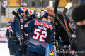Die Münchner Bank um Coach Don Jackson (EHC Red Bull Muenchen) während eines Timeouts in der Hauptrundenbegegnung der Deutschen Eishockey Liga zwischen dem EHC Red Bull München und den Grizzlys Wolfsburg am 11.10.2019.