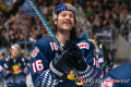 Konrad Abeltshauser (EHC Red Bull Muenchen) nach der Hauptrundenbegegnung der Deutschen Eishockey Liga zwischen dem EHC Red Bull München und den Grizzlys Wolfsburg am 11.10.2019.