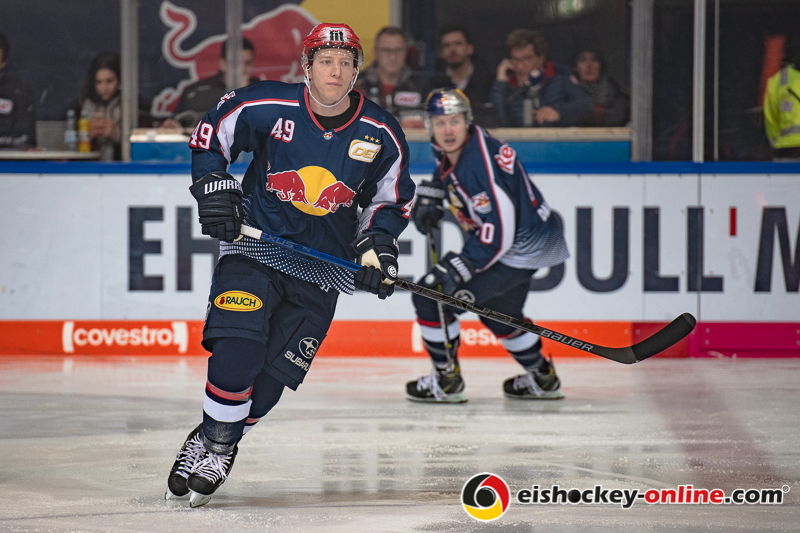 Mark Voakes (EHC Red Bull Muenchen) in der Hauptrundenbegegnung der Deutschen Eishockey Liga zwischen dem EHC Red Bull München und den Grizzlys Wolfsburg am 27.01.2019.
