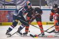 Emil Quaas (EHC Red Bull Muenchen) gegen Spencer Machacek (Grizzlys Wolfsburg) in der Hauptrundenbegegnung der Deutschen Eishockey Liga zwischen dem EHC Red Bull München und den Grizzlys Wolfsburg am 27.01.2019.