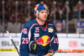 Derek Joslin (EHC Red Bull Muenchen) in der 3. Viertelfinalbegegnung in den Playoffs der Deutschen Eishockey Liga zwischen dem EHC Red Bull München und den Eisbären Berlin am 17.03.2019.