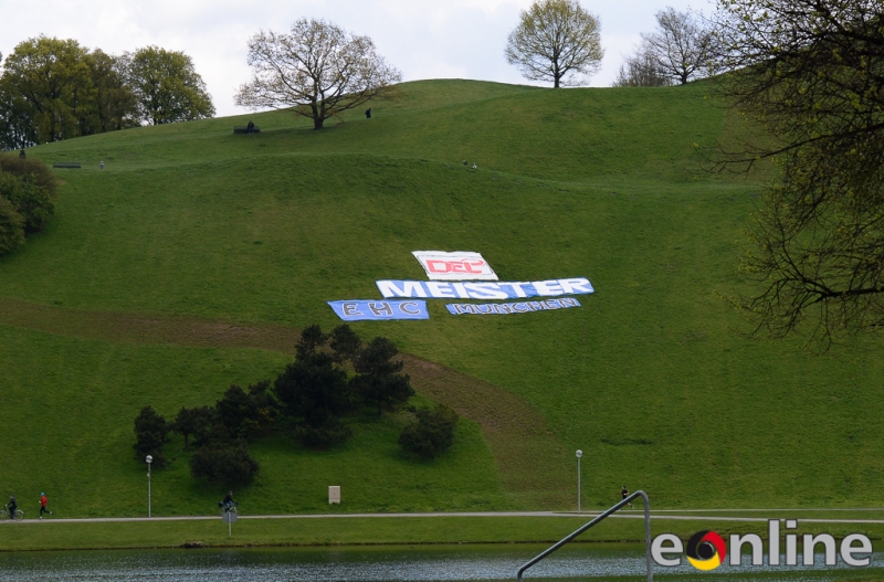 160425_Meisterfeier__HEI4637-E-Online