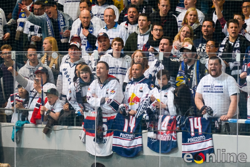 160415_Wolfsburg_HEI4287-E-Online