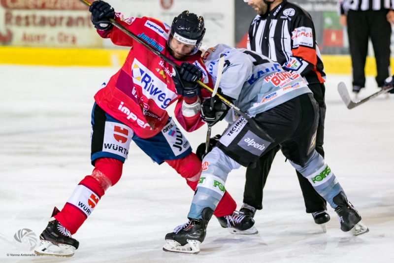 HC Neumarkt vs Rittner Buam_30