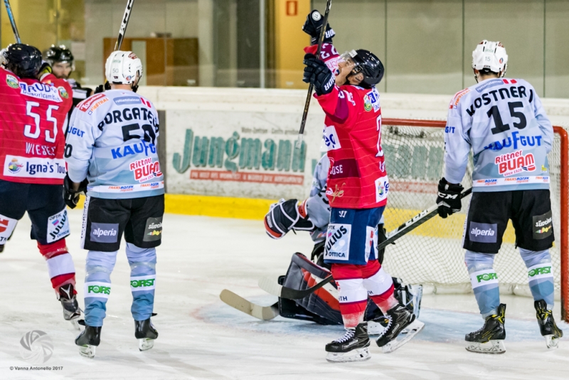 HC Neumarkt vs Rittner Buam_34