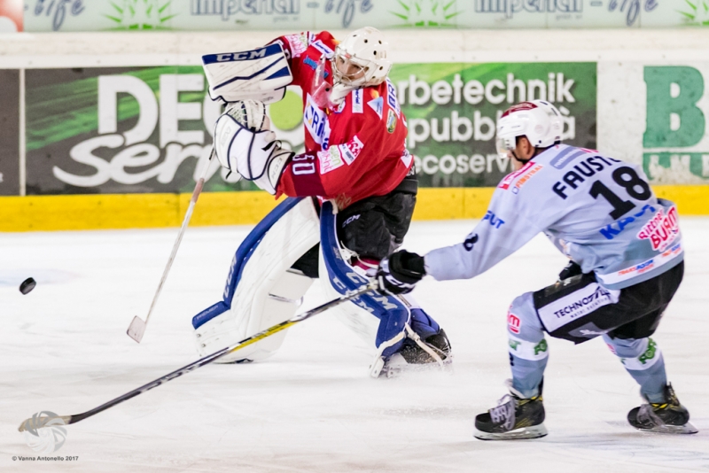 HC Neumarkt vs Rittner Buam_36