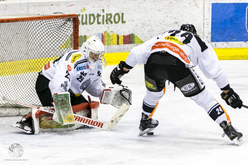 HCB Südtirol vs Dornbirn Bulldogs_Q4_05