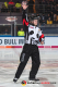 Hauptschiedsrichter Lasse Kopitz in der Hauptrundenbegegnung der Deutschen Eishockey Liga zwischen dem EHC Red Bull München und den Augsburger Panthern am 18.01.2019.