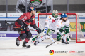 Olivier Roy (Torwart, Augsburger Panther) und Brady Lamb (Augsburger Panther) gegen Trevor Parkes (EHC Red Bull Muenchen) in der Hauptrundenbegegnung der Deutschen Eishockey Liga zwischen dem EHC Red Bull München und den Augsburger Panthern am 18.01.2019.