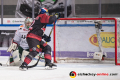 Yasin Ehliz (EHC Red Bull Muenchen) verpasst gegen Olivier Roy (Torwart, Augsburger Panther) in der Hauptrundenbegegnung der Deutschen Eishockey Liga zwischen dem EHC Red Bull München und den Augsburger Panthern am 18.01.2019.