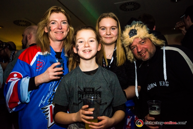 DSC_3881-92
