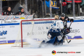 Patrick Reimer( Nuernberg) mit Chris Rumble (Iserlohn)